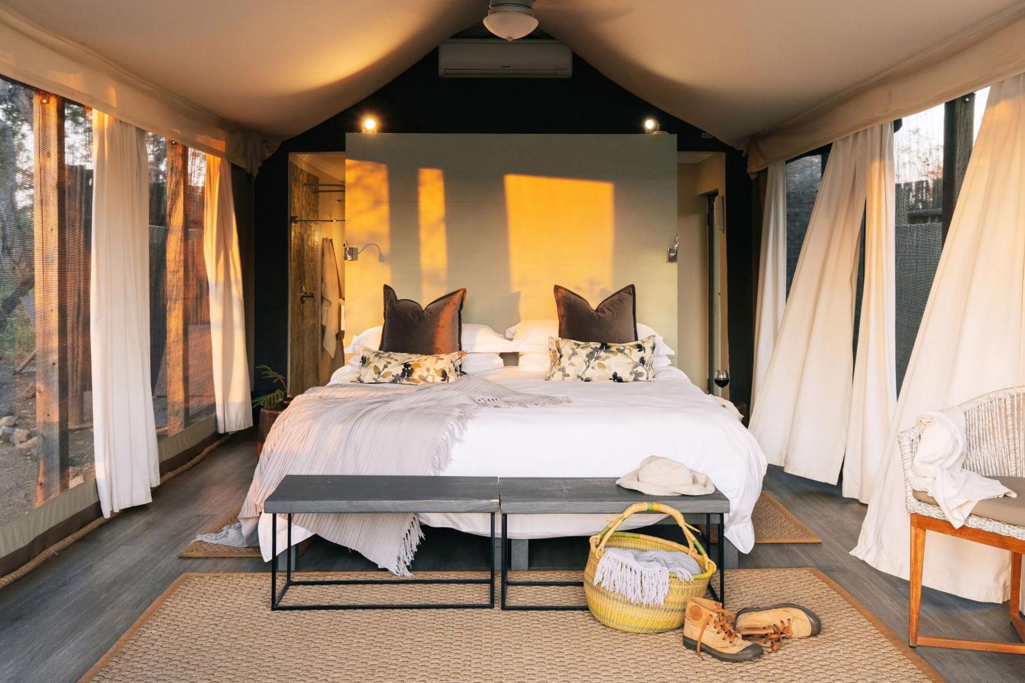 Simbavati River Lodge Timbavati Vadrezervátum Kültér fotó