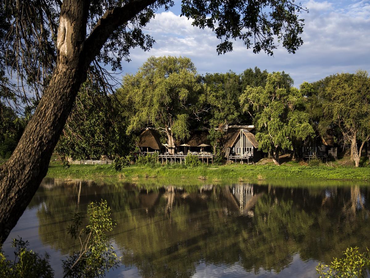 Simbavati River Lodge Timbavati Vadrezervátum Kültér fotó